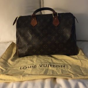 Louis Vuitton Speedy Bag